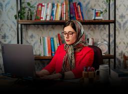 تصویر گالری هانیه فردوسی 1