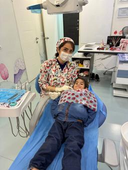 تصویر گالری نیلوفر اسمعیل زاده 2