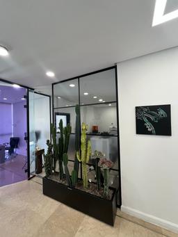 تصویر گالری سولماز براتی 2